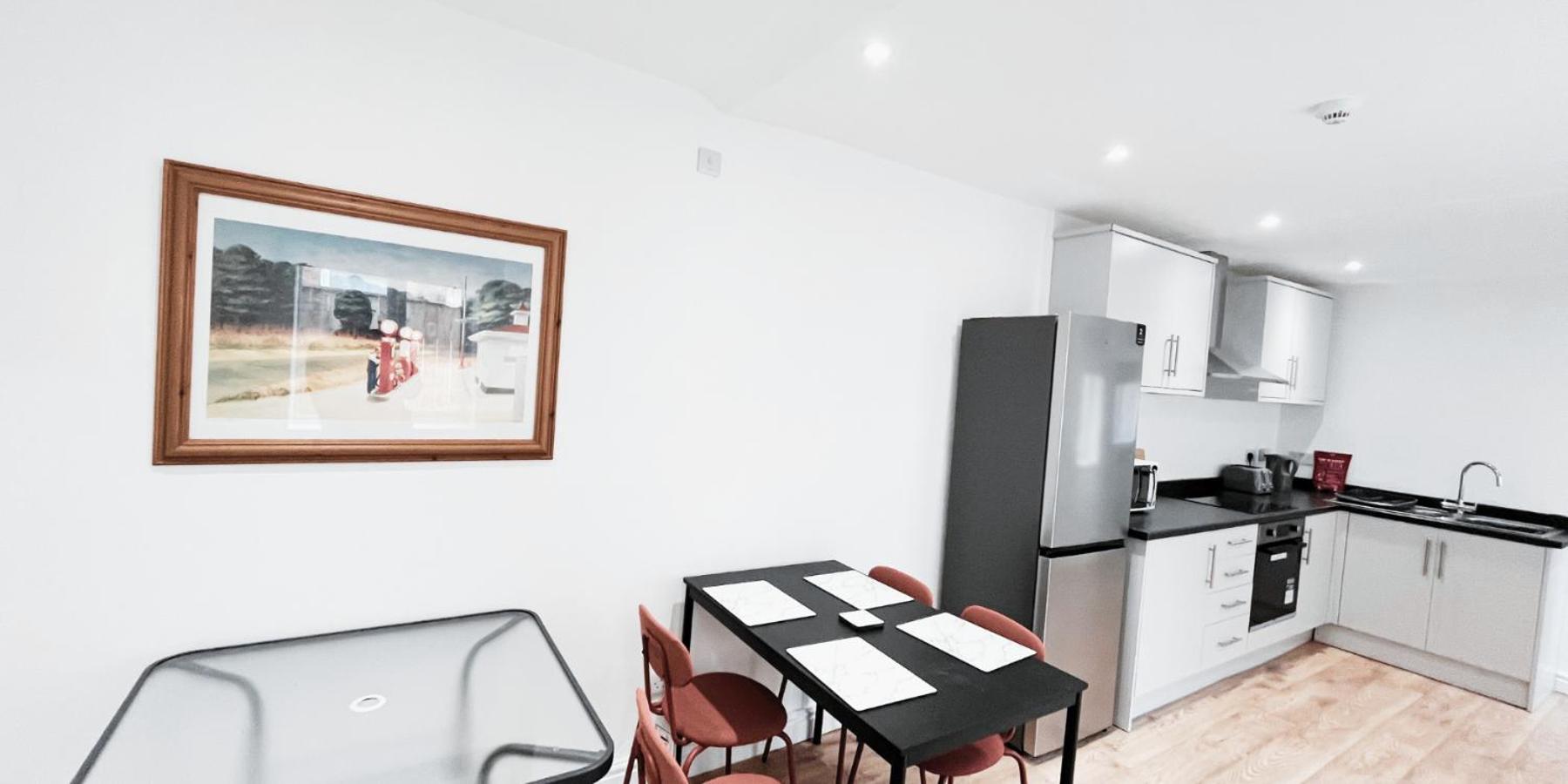 Spacious Room In Modern House Near ノッティンガム エクステリア 写真