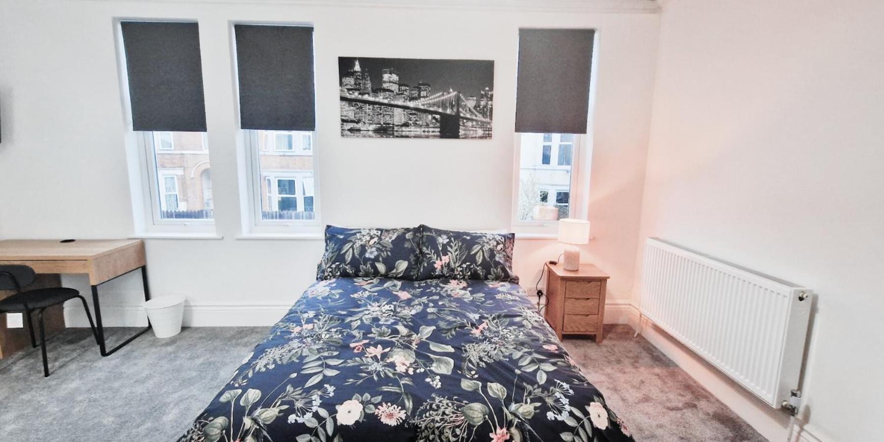 Spacious Room In Modern House Near ノッティンガム エクステリア 写真