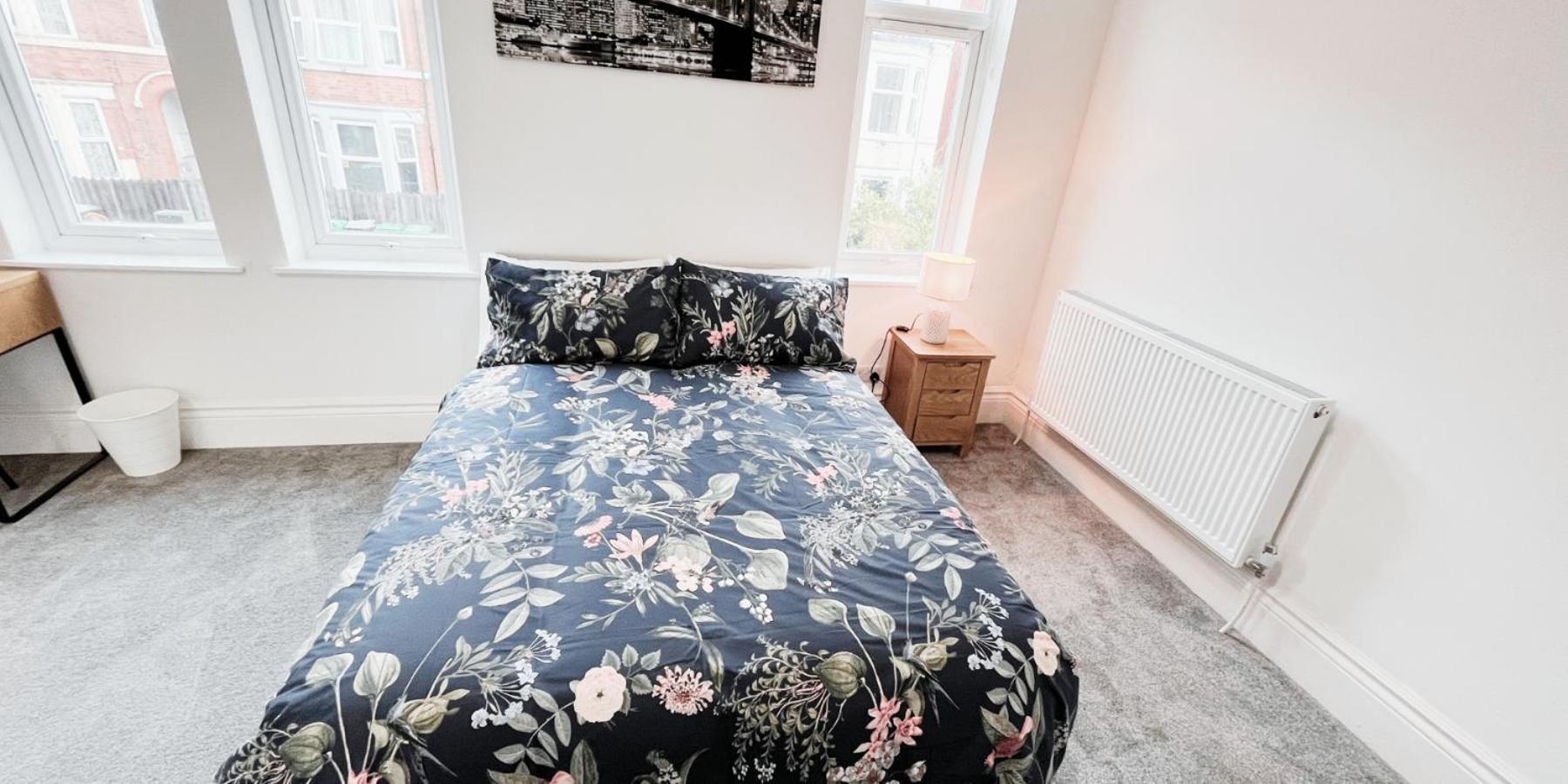 Spacious Room In Modern House Near ノッティンガム エクステリア 写真
